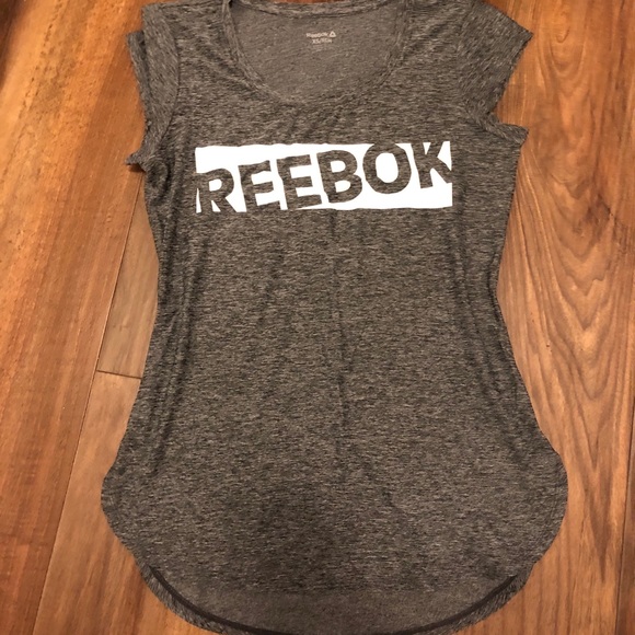 Reebok T-Shirt - Picture 1 of 2